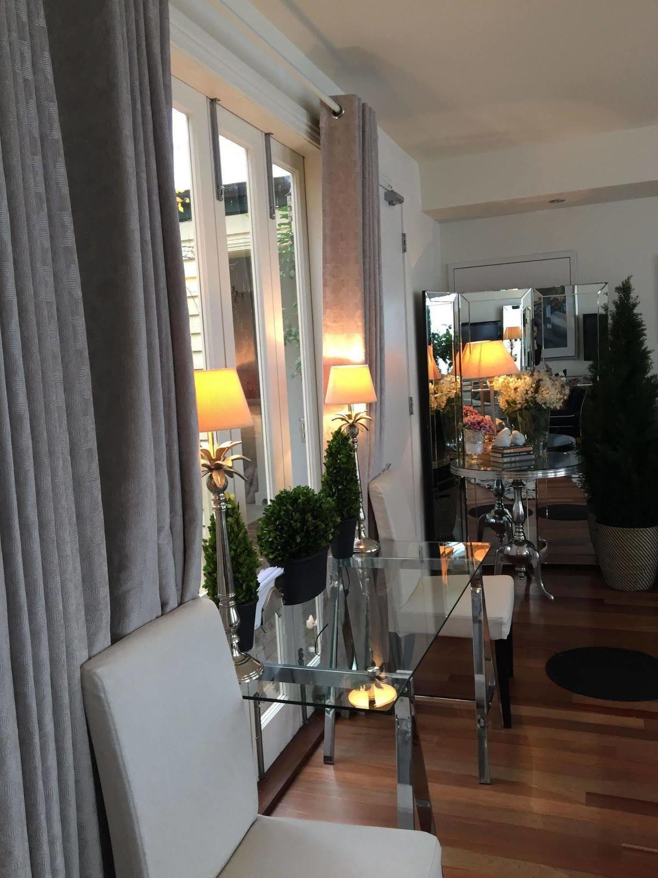 Aparthotel Andre'S Mews Melbourne Zewnętrze zdjęcie
