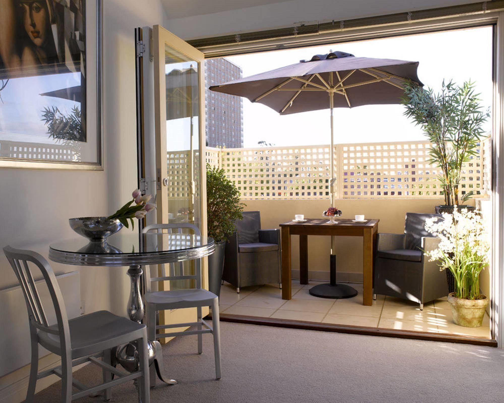 Aparthotel Andre'S Mews Melbourne Zewnętrze zdjęcie