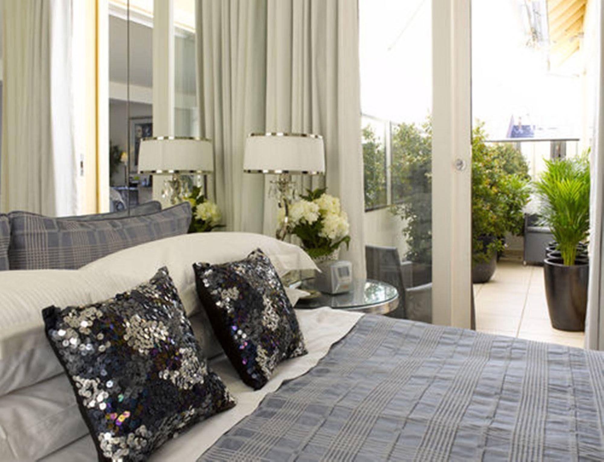 Aparthotel Andre'S Mews Melbourne Zewnętrze zdjęcie